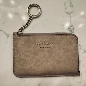 Kate Spade Beige Leather Keychain Wallet EUC